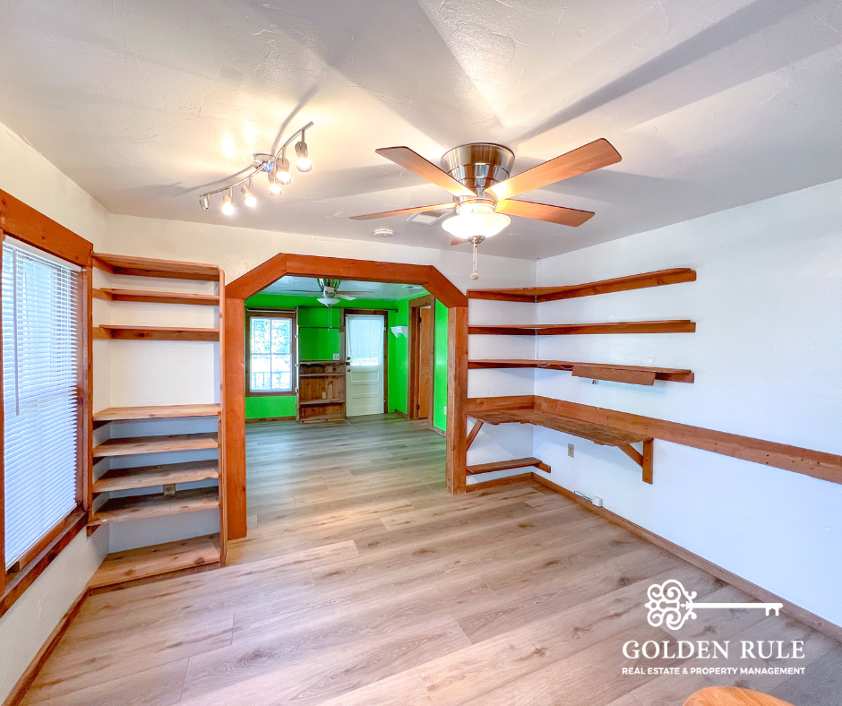 25825 W Newberry Rd #1 - Photo 4 of 14