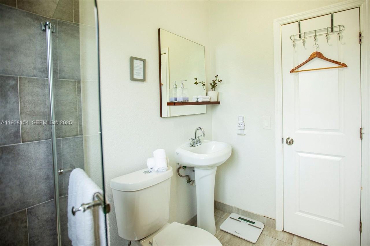1050 Northwest 46th Street #1050 - Photo 6 of 49