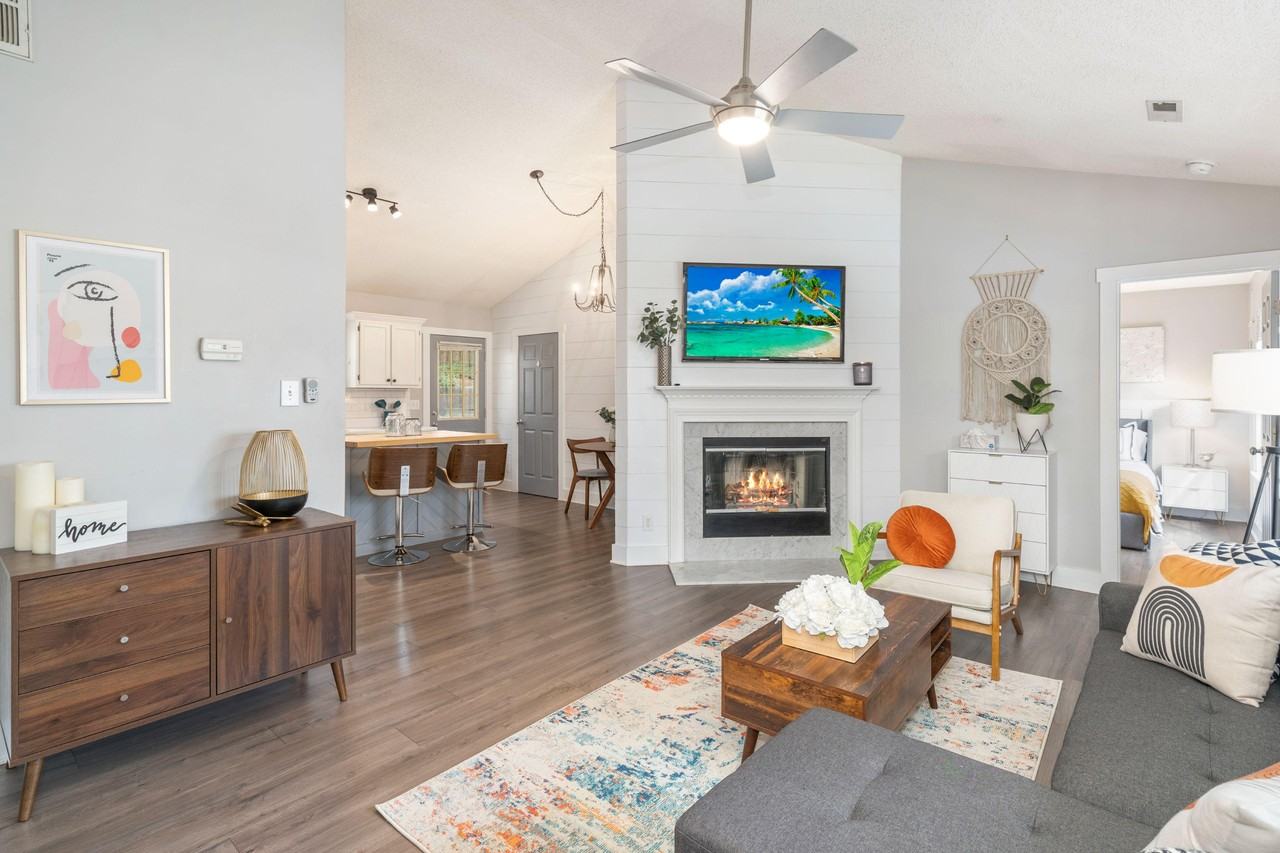 High Ridge Dr - Photo 3 of 22