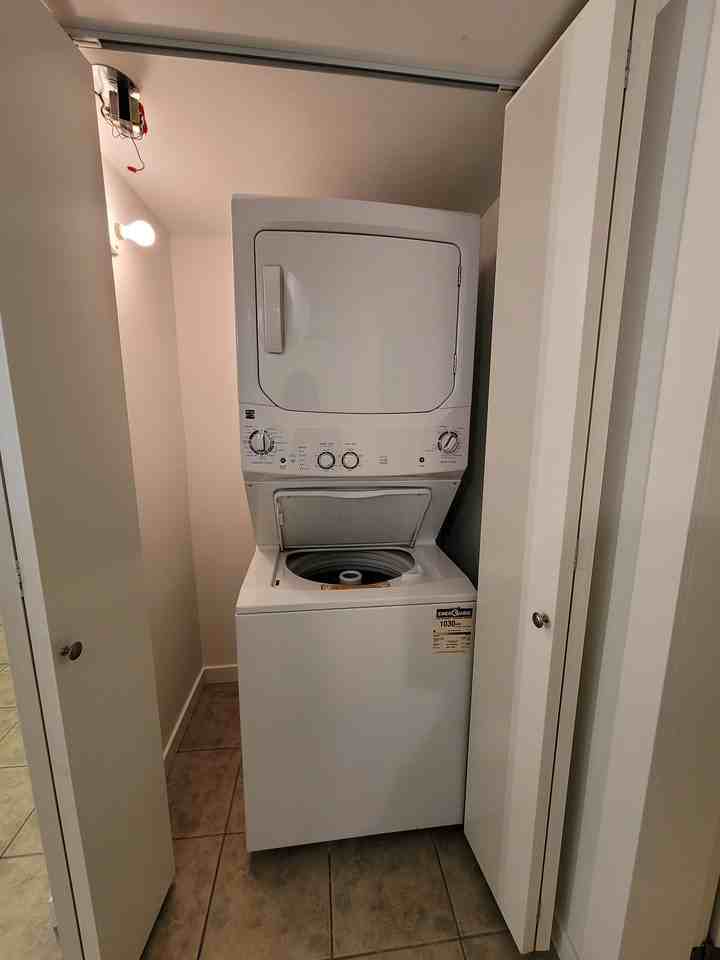 858 Cliff Avenue #Bsmt - Photo 4 of 12