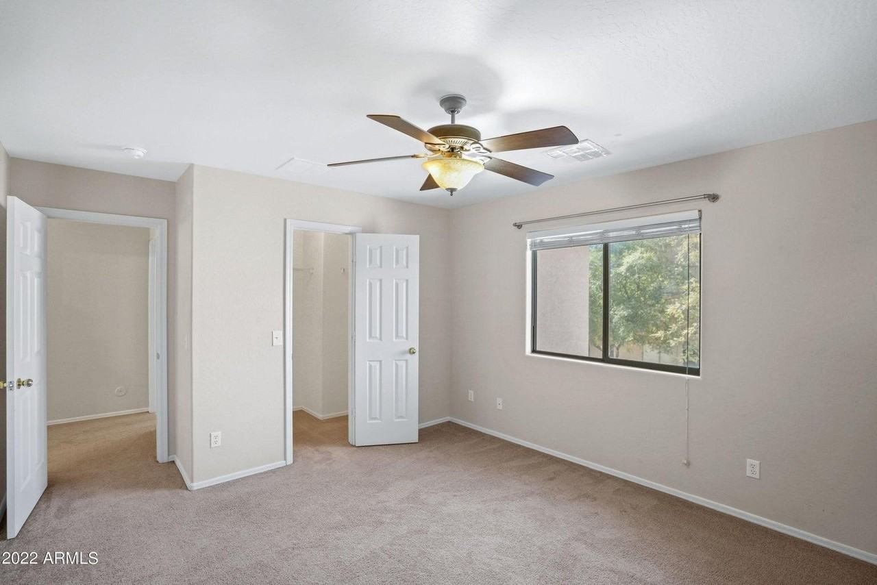 15422 N 169th Ln - Photo 7 of 37