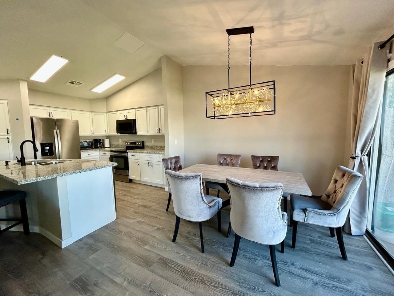 4212 E Sandia St - Photo 4 of 36