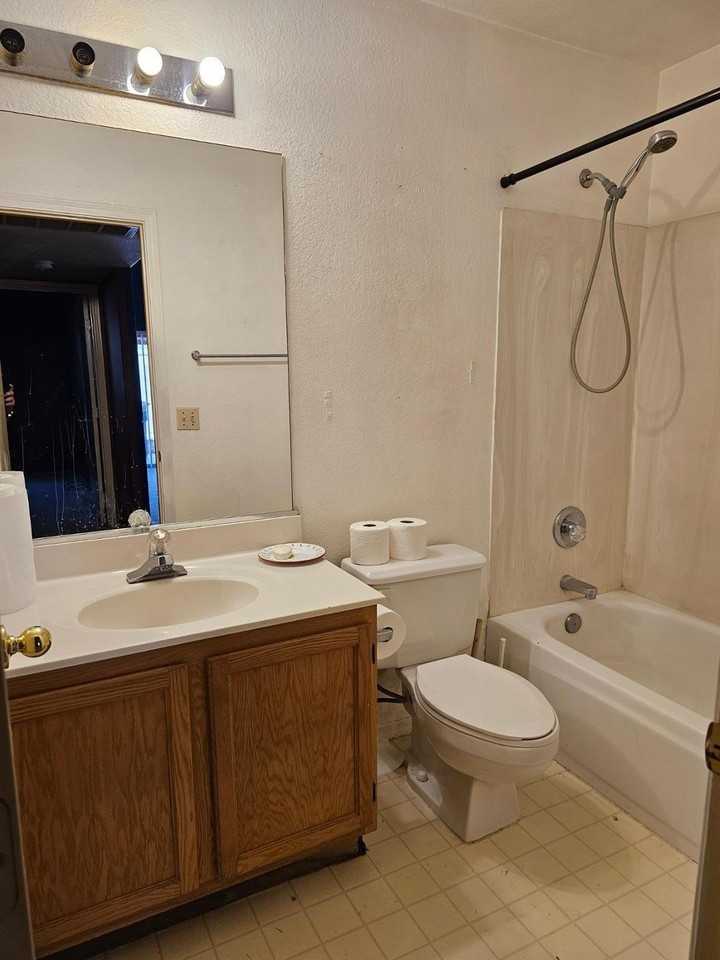 821 S Cancun Dr - Photo 7 of 17