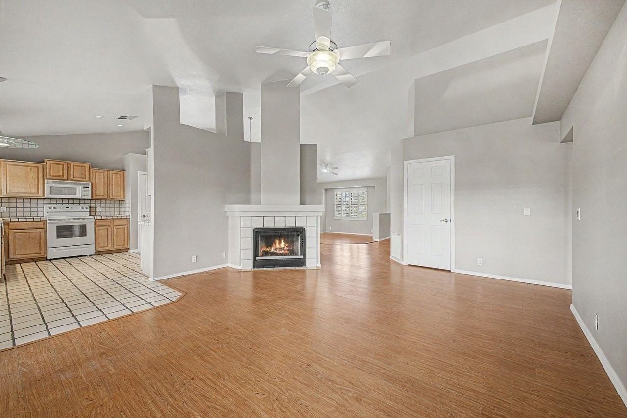 5719 E Saint John Rd - Photo 5 of 24