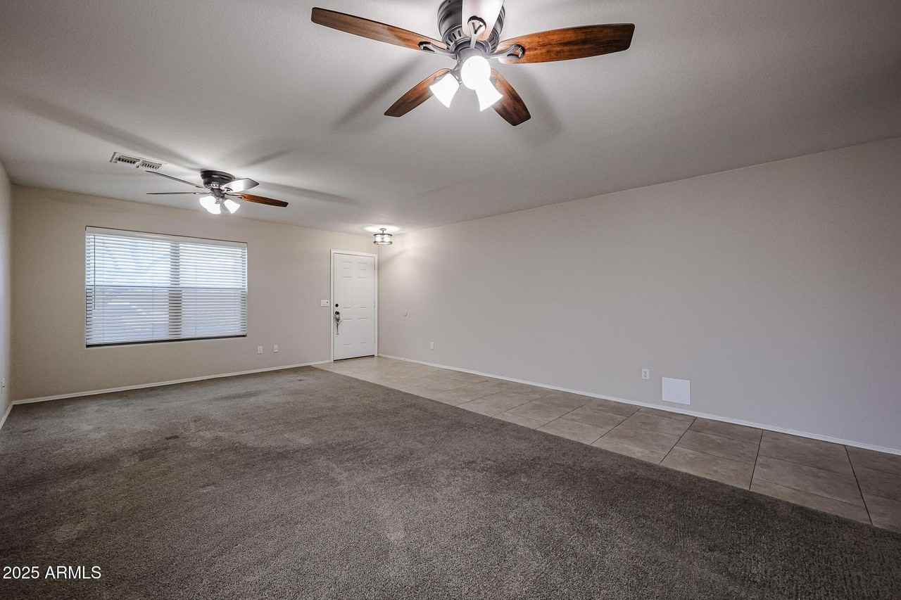 26224 N 40th Pl - Photo 6 of 39