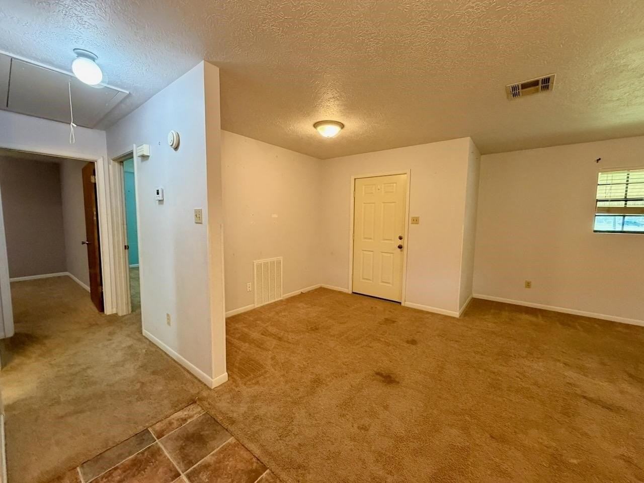 322 N Lhs Dr - Photo 3 of 27