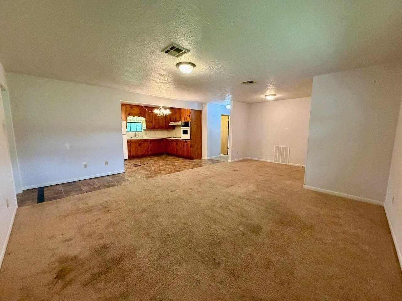 322 N Lhs Dr - Photo 5 of 27