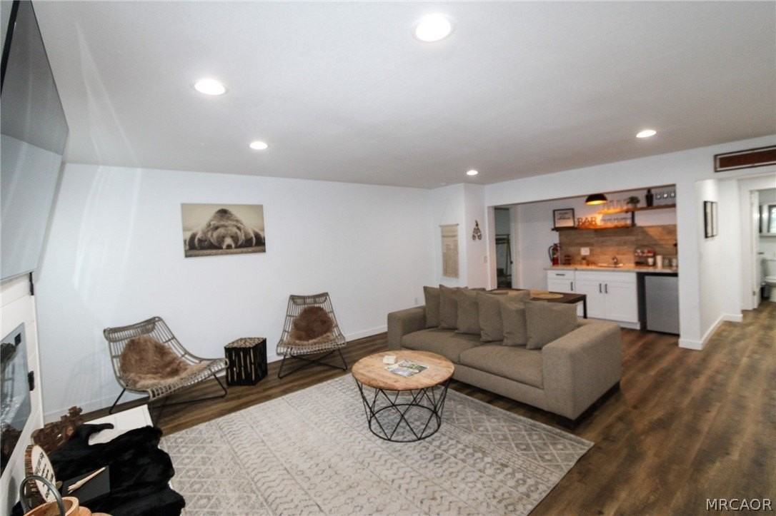 374 Knight Ave - Photo 6 of 31