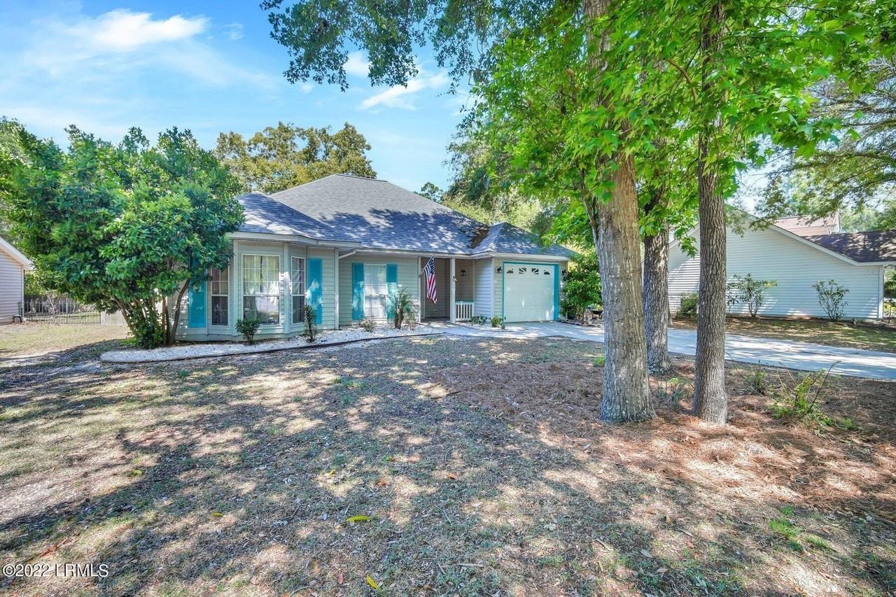 56 Le Moyne Dr - Photo 3 of 22