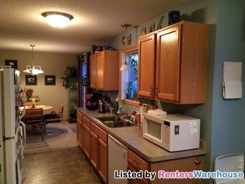 1322 Council Oaks Dr - Photo 2 of 9