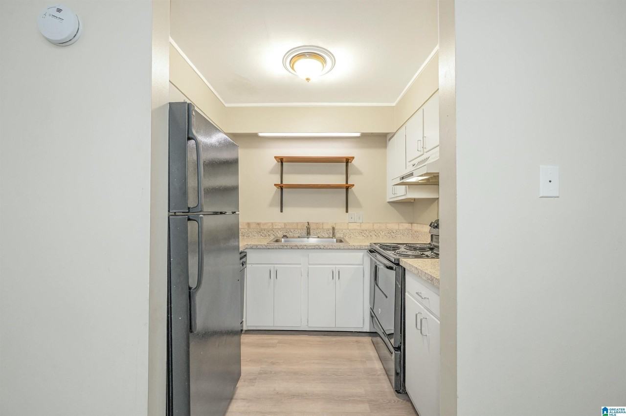 2727 Highland Ave S #204 - Photo 7 of 22