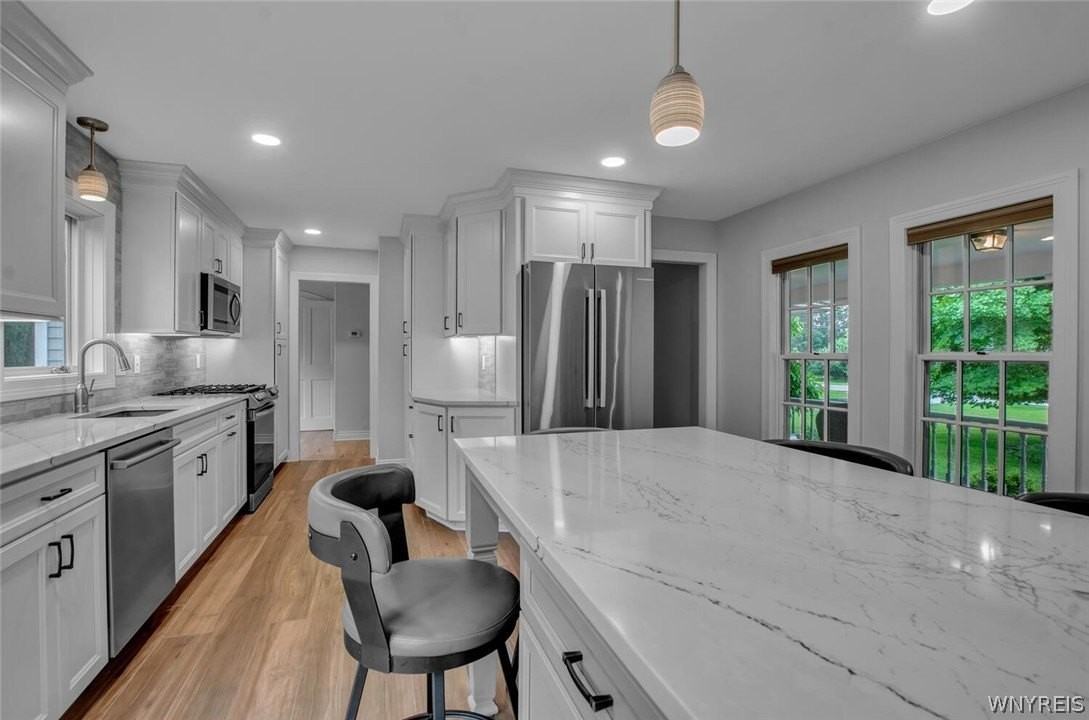 5940 Thompson Rd - Photo 3 of 28