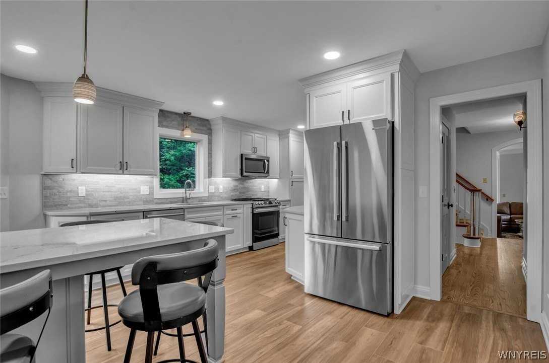 5940 Thompson Rd - Photo 4 of 28