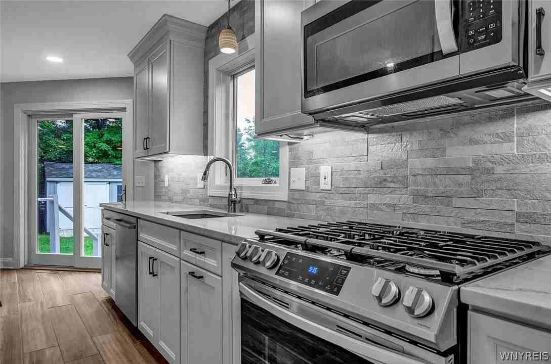 5940 Thompson Rd - Photo 6 of 28