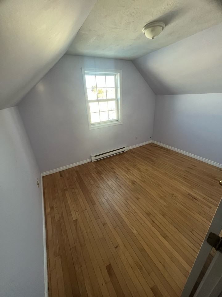 185 Rue Orléans #A - Photo 4 of 10