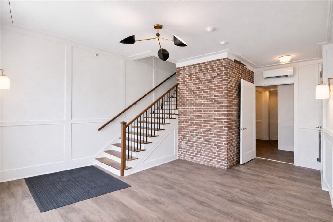 640 Jefferson Ave #B3 - Photo 3 of 50