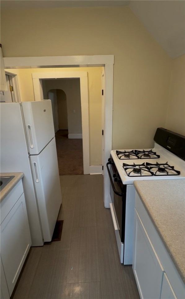 1056 Walnut St #4 - Photo 2 of 6