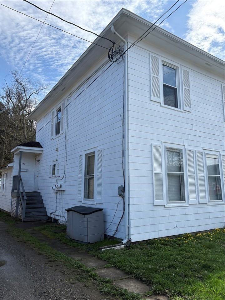 122 W High St #201 - Photo 2 of 15