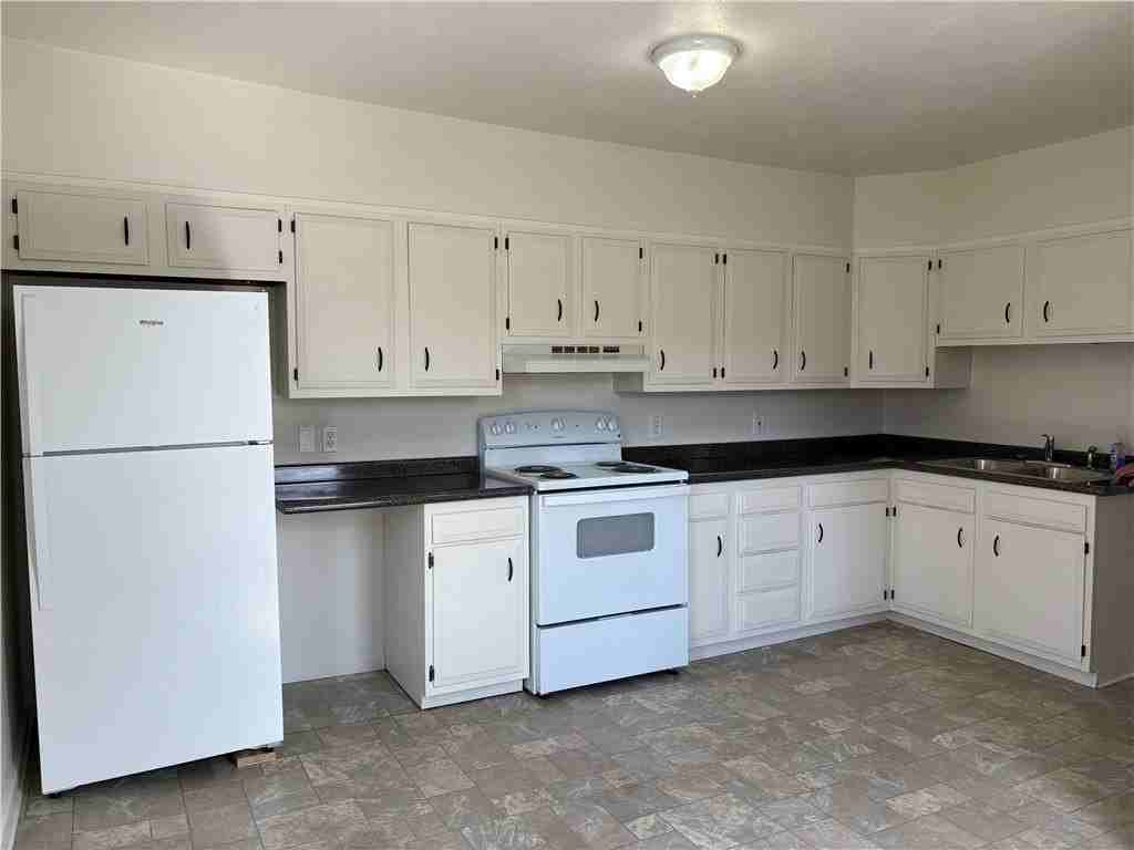 122 W High St #201 - Photo 4 of 15