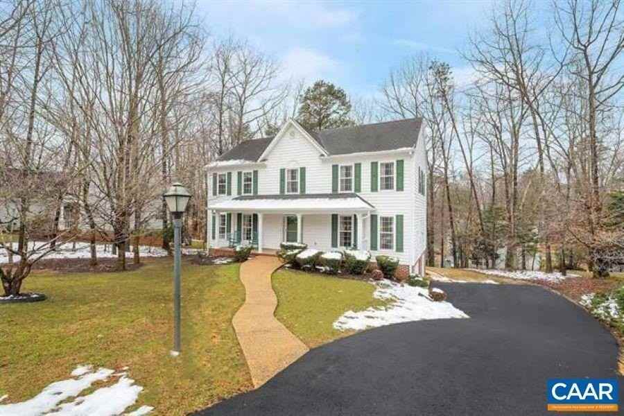 1150 River Oaks Ln - Photo 2 of 43