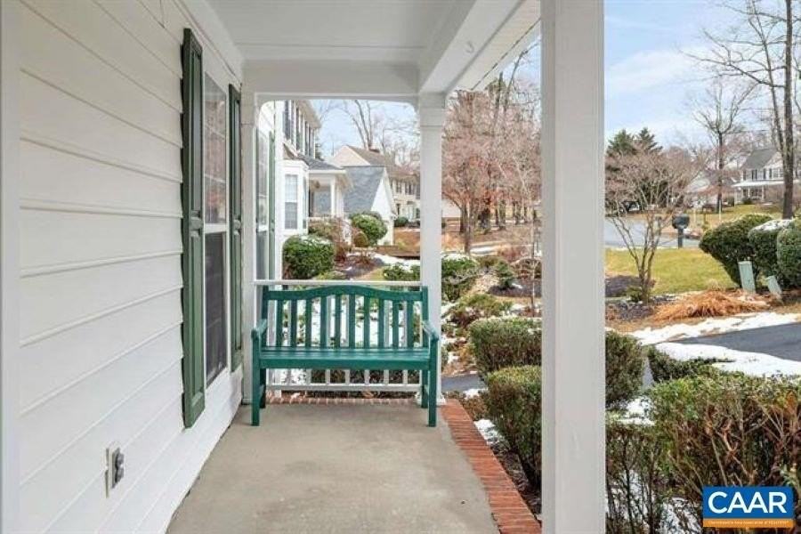 1150 River Oaks Ln - Photo 4 of 43