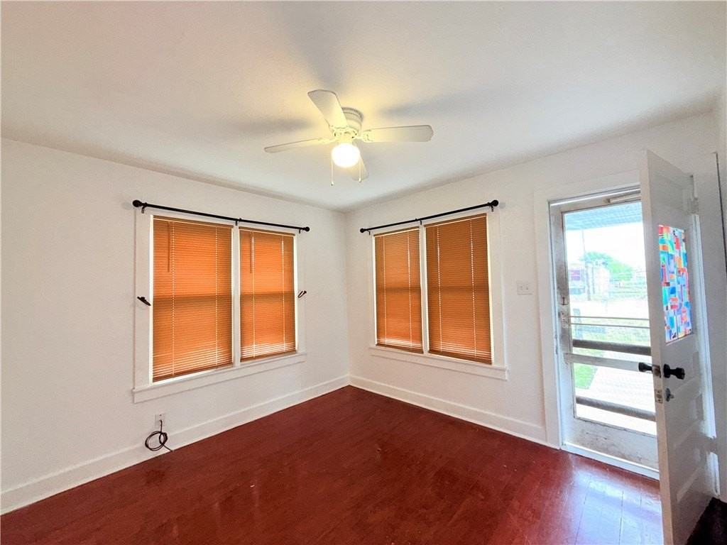 507 E Commons St - Photo 2 of 23