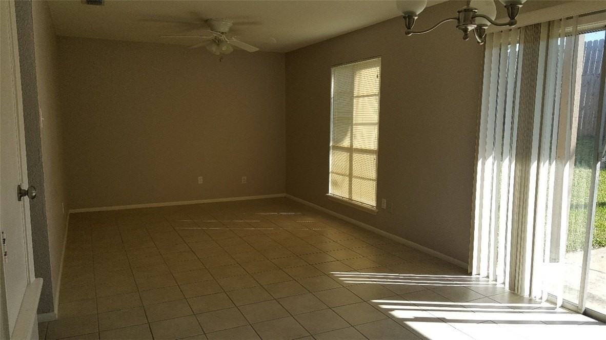 857 Quetzal St #3 - Photo 3 of 10