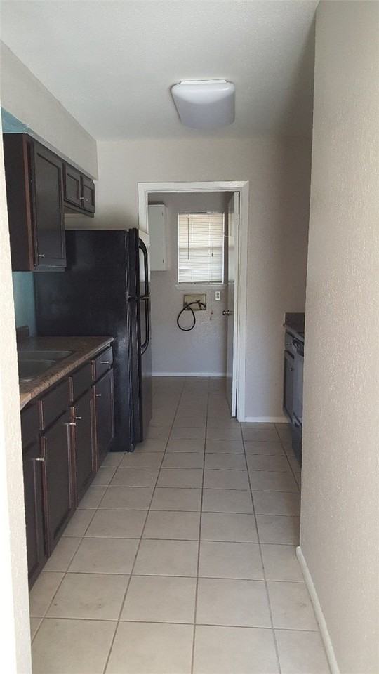 857 Quetzal St #3 - Photo 5 of 10