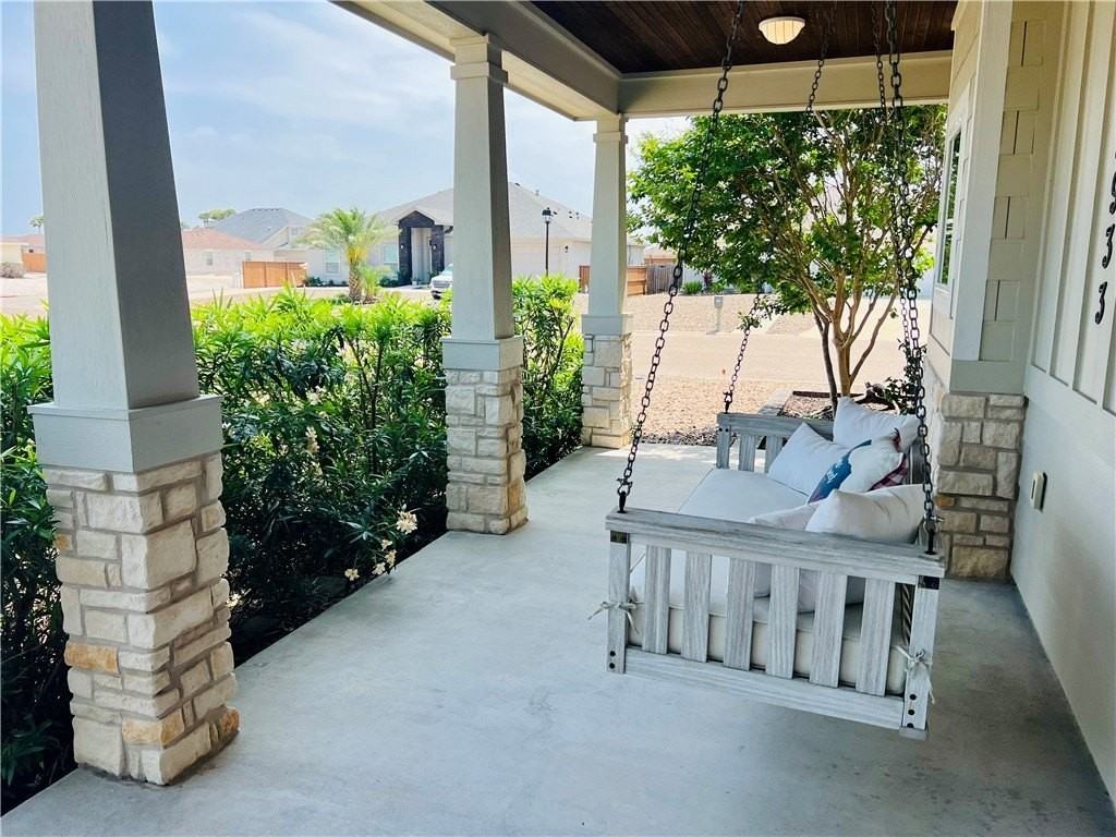 13933 Suntan Ave - Photo 2 of 40