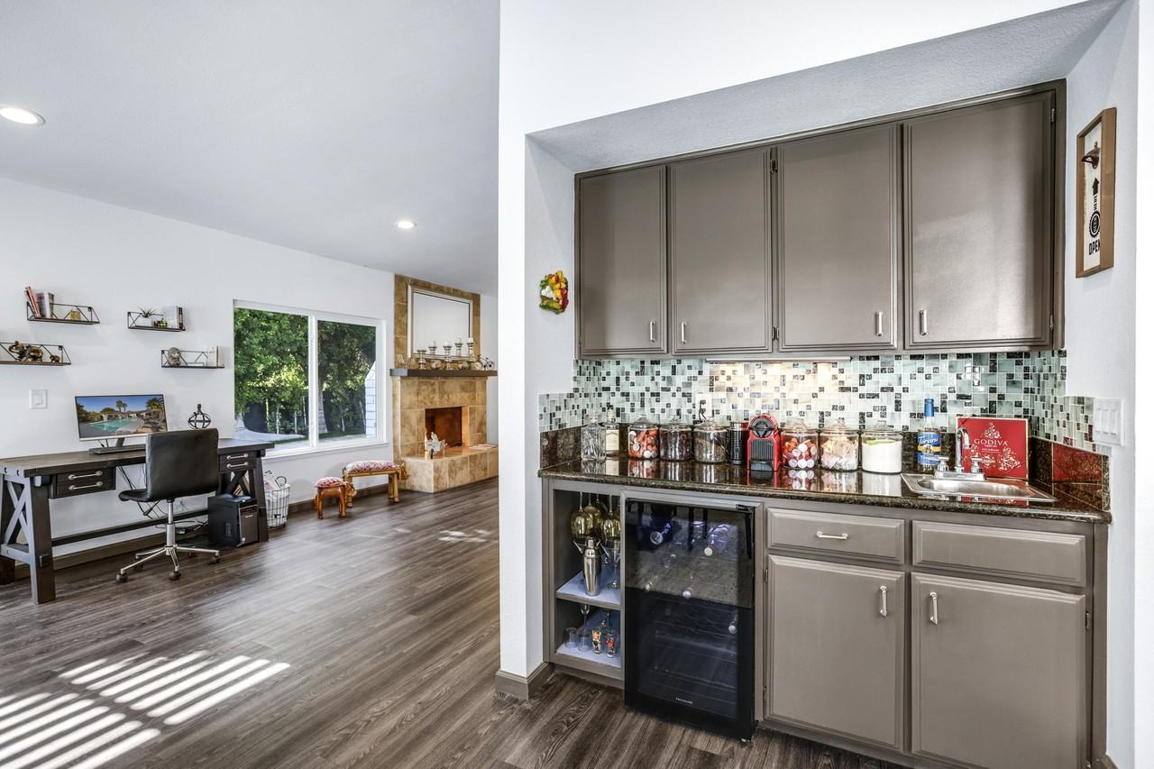 1233 E Via Escuela - Photo 5 of 45