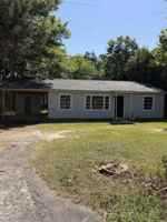 featured image of 202 Ruzelle St
