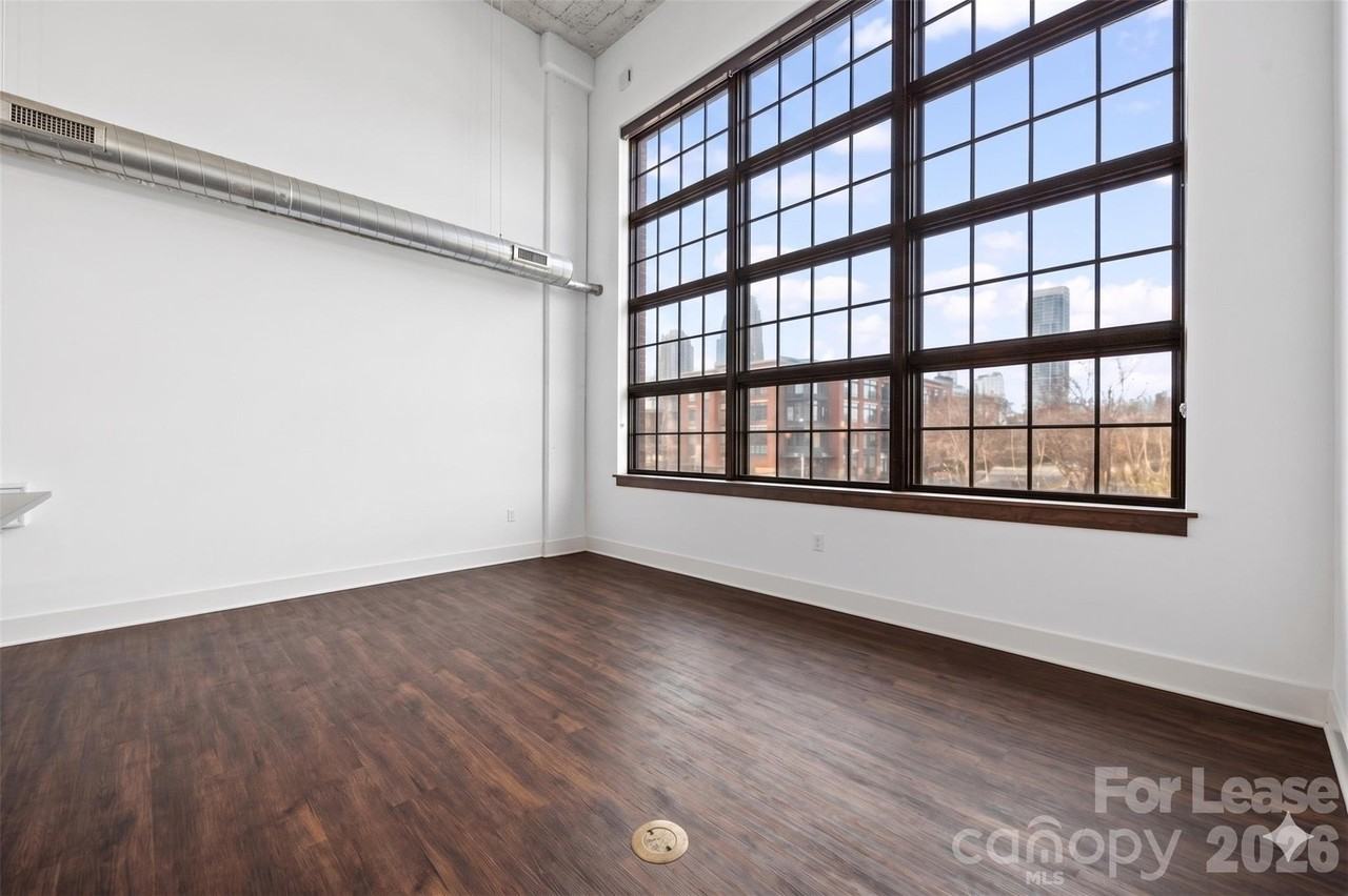 715 N Graham St #204 - Photo 7 of 29