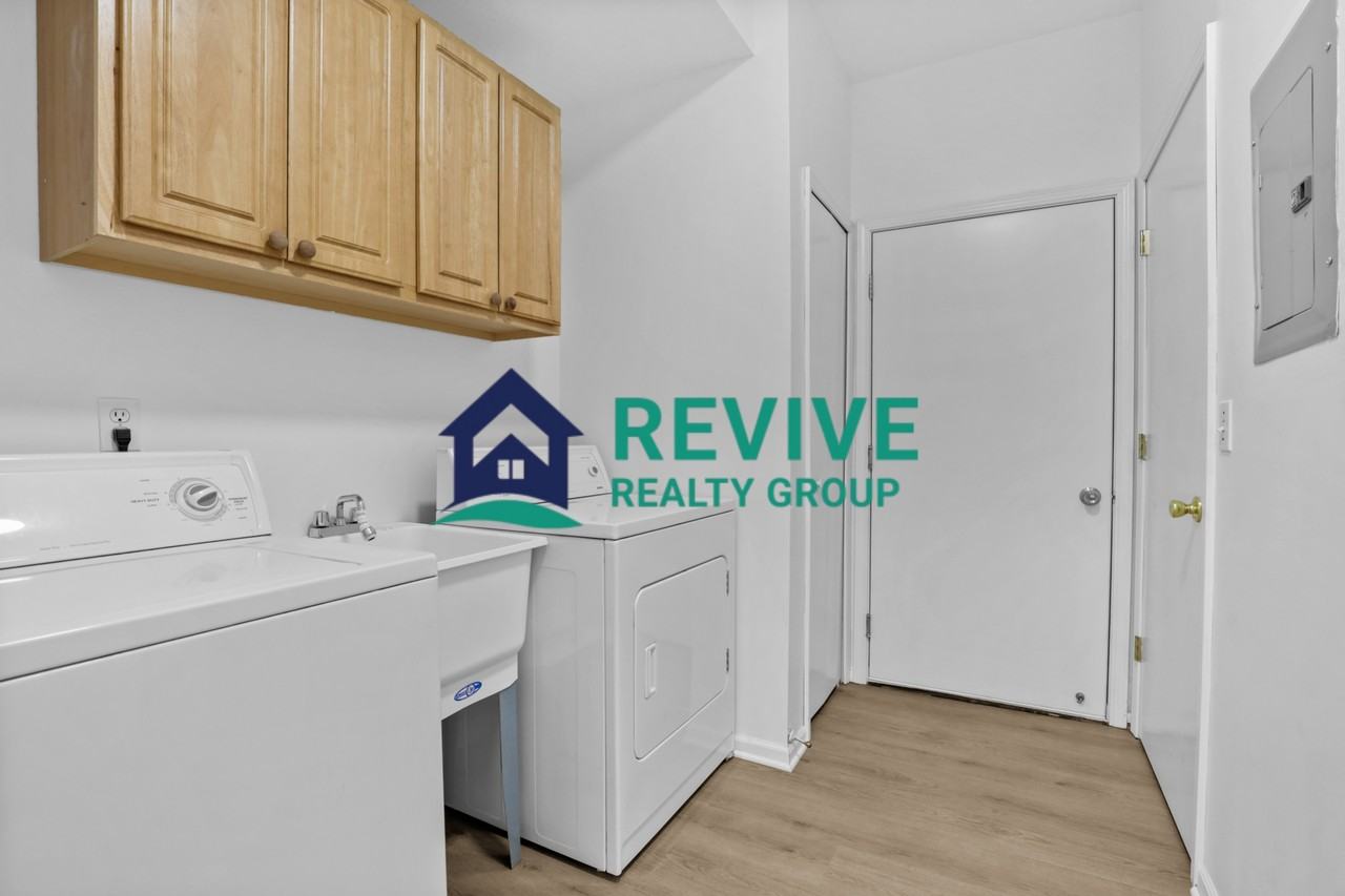 15715 Parkway Ln #4 - Photo 7 of 19