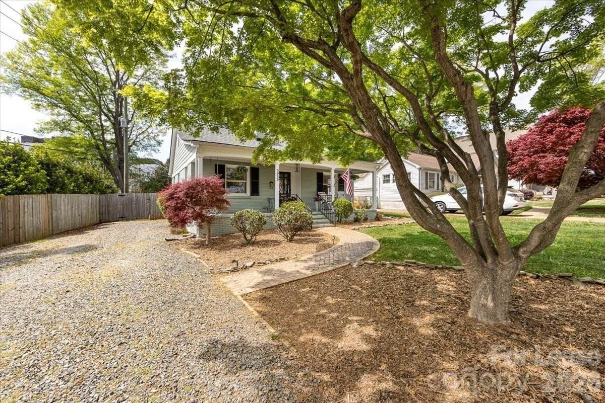 3920 Haven Dr - Photo 4 of 47