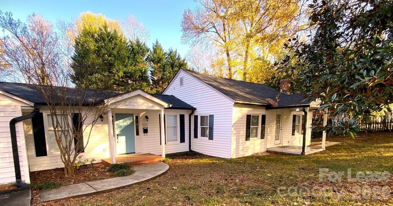 4415 Garris Rd - Photo 2 of 16