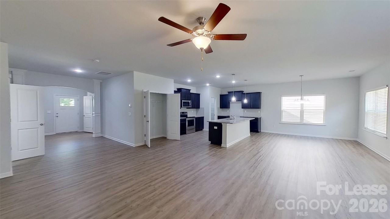 4509 Cecilia Ln - Photo 4 of 15