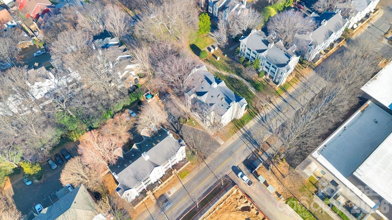 300 S Cedar St #2 - Photo 4 of 28