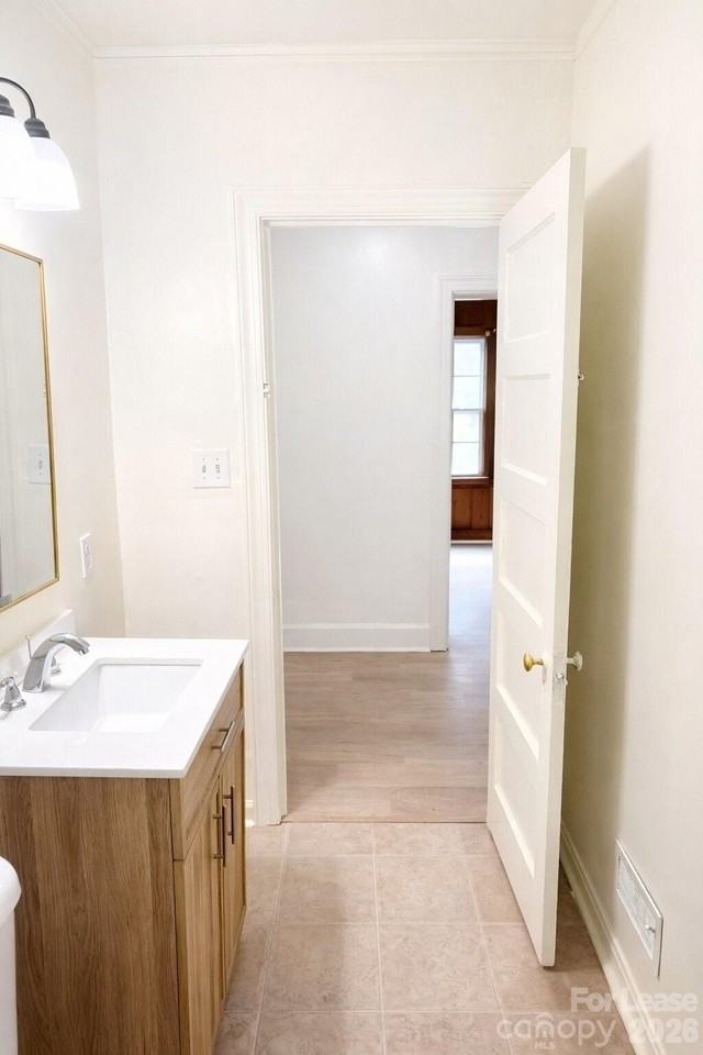 926 S York St - Photo 6 of 13