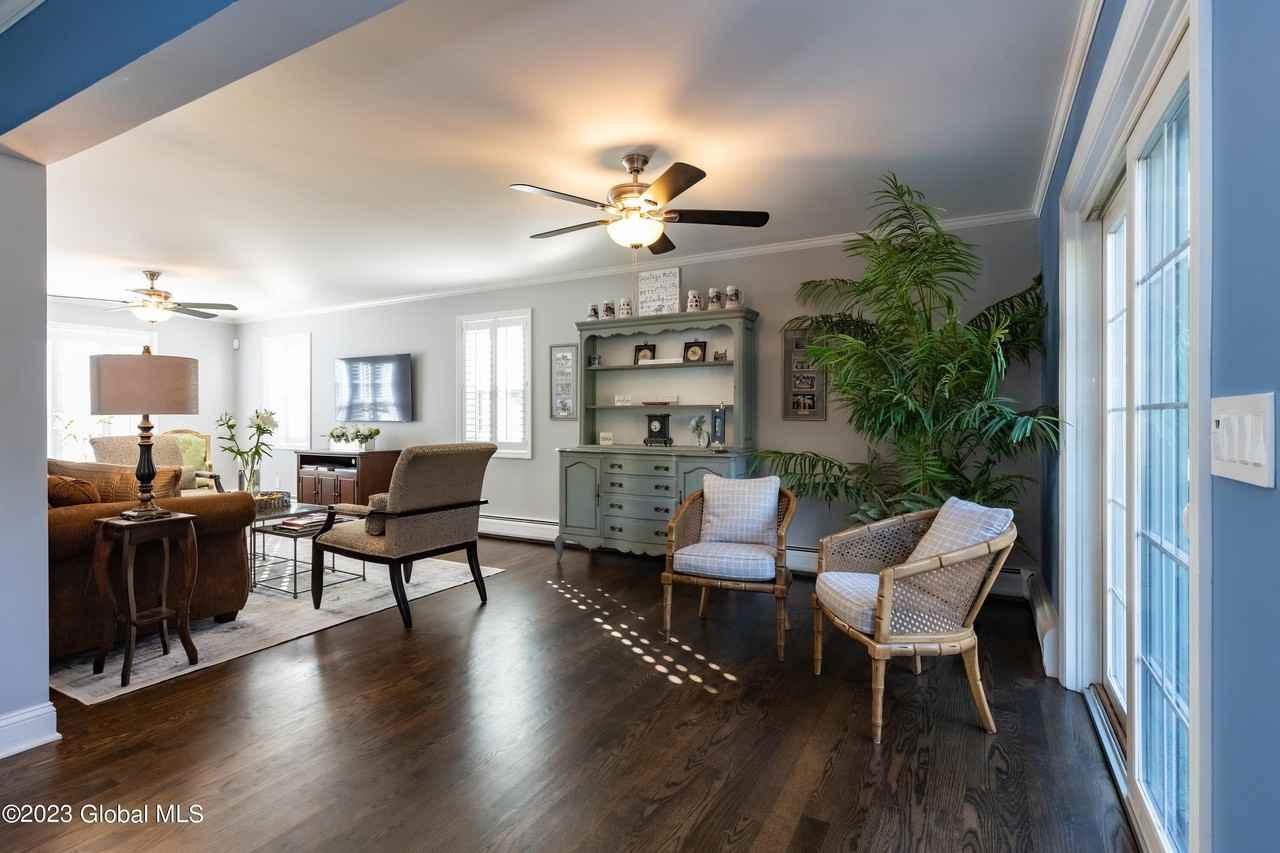 1 Patricia Ln - Photo 7 of 24