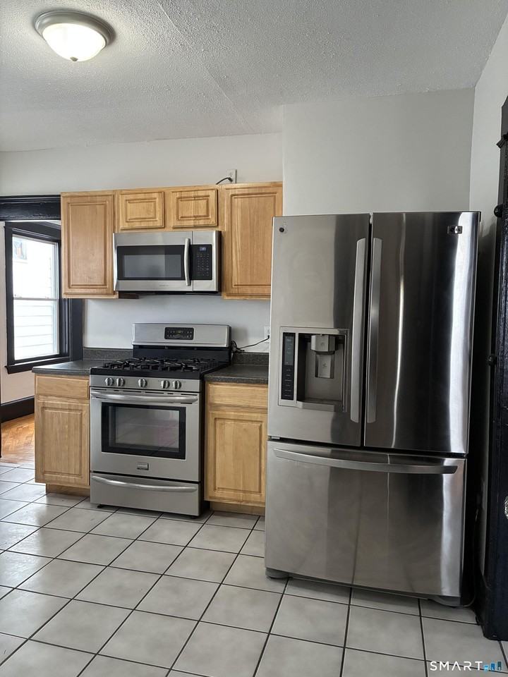 39 Houston St #2 - Photo 2 of 6