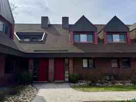 featured image of 112 Montoya Dr #112