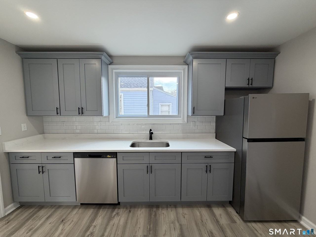 62 Lincoln Ave #2ndFL - Photo 5 of 21