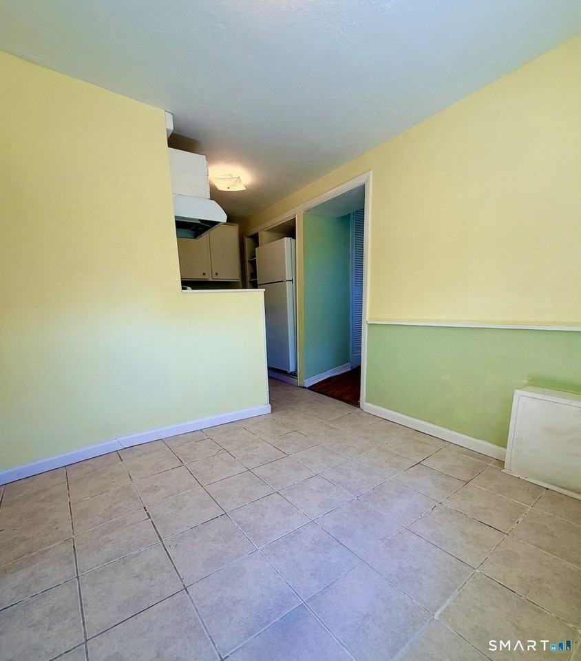 125 Ward St #A - Photo 5 of 7