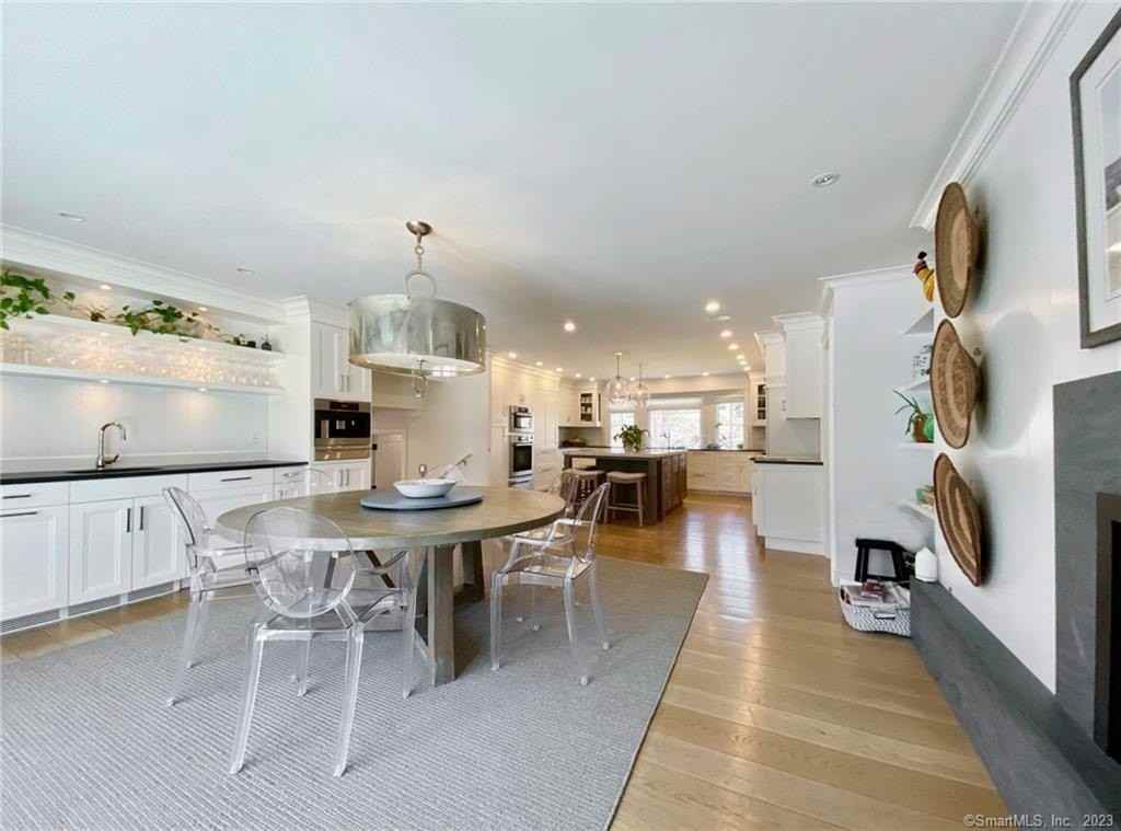 7 Whaling Rd - Photo 7 of 34