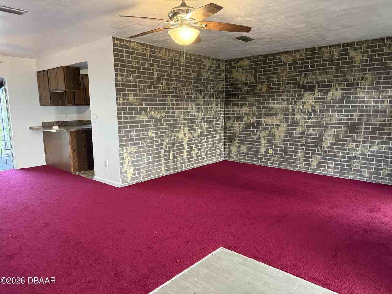 1032 Frost Ln - Photo 5 of 18