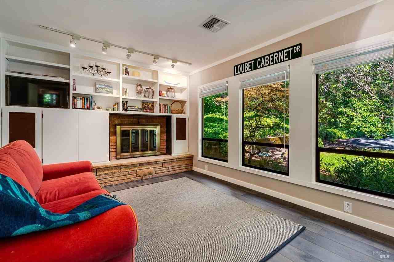 850 Conn Valley Rd - Photo 7 of 50