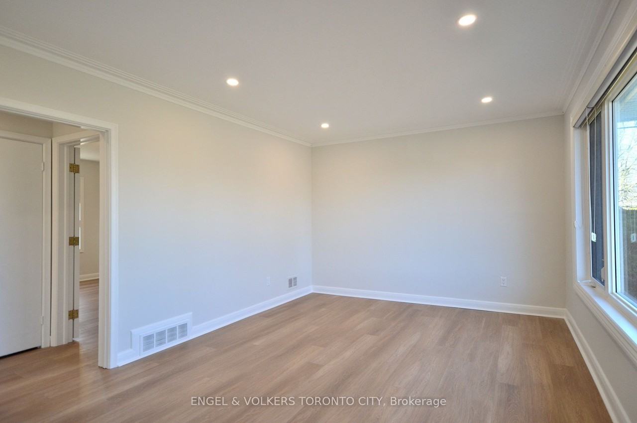 139 Queen St Main Fl - Photo 5 of 19