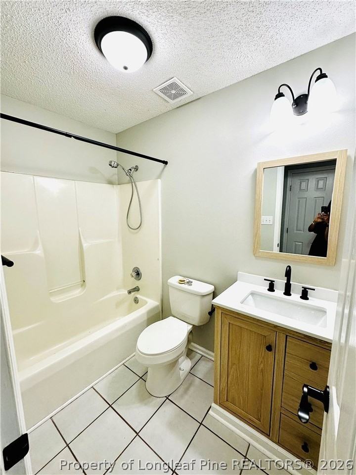 6338 Rhemish Dr - Photo 4 of 8