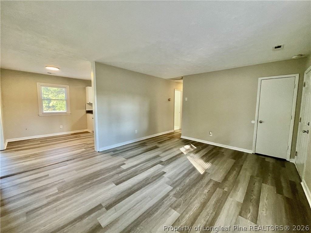 5985 Mcdonald Rd - Photo 3 of 20