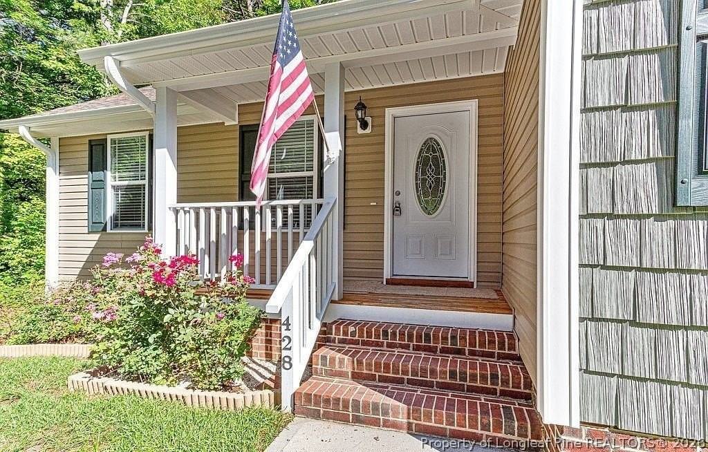 428 Harbor Trce - Photo 4 of 30